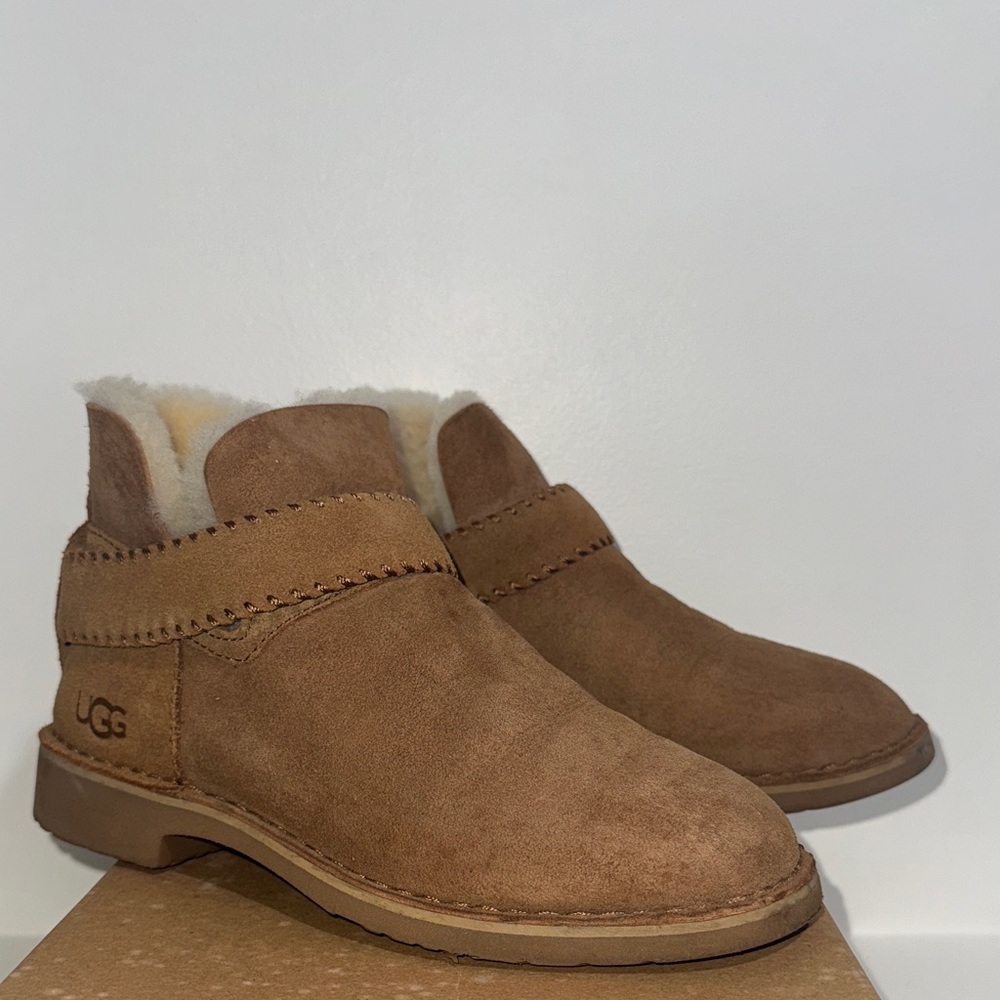 UGG W MCKAY Tan Suede Boots